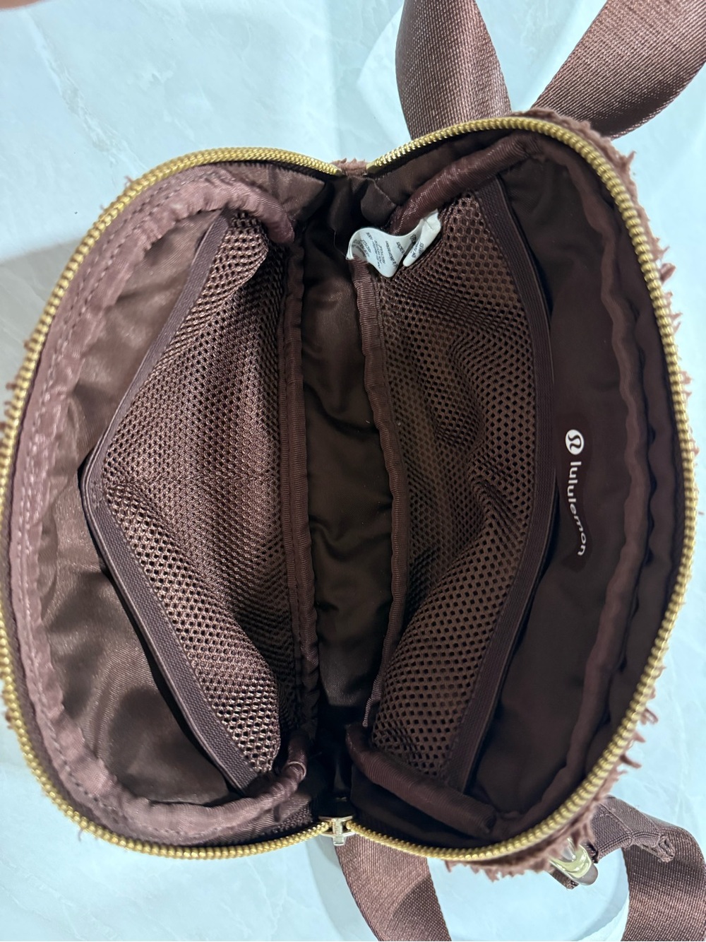 Lululemon Everywhere Belt Bag 1L Fleece - Picture 4 of 6